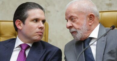 Rompido com o PT, Hugo Motta consulta ministros do STF sobre projeto da anistia