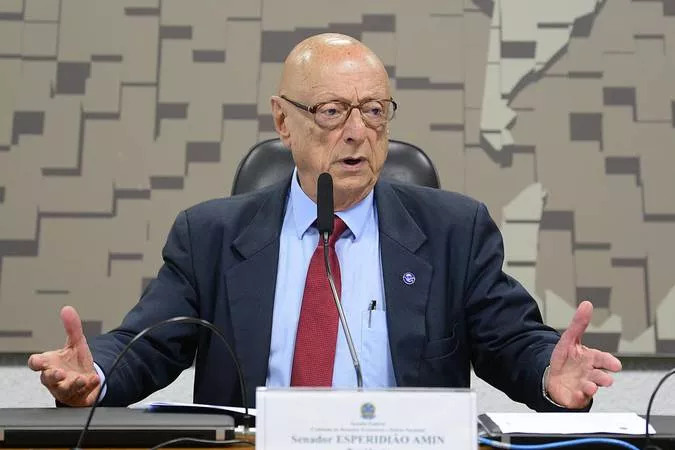 Relatório do PL da Dosimetria restringe benefícios a condenados do 8 de Janeiro