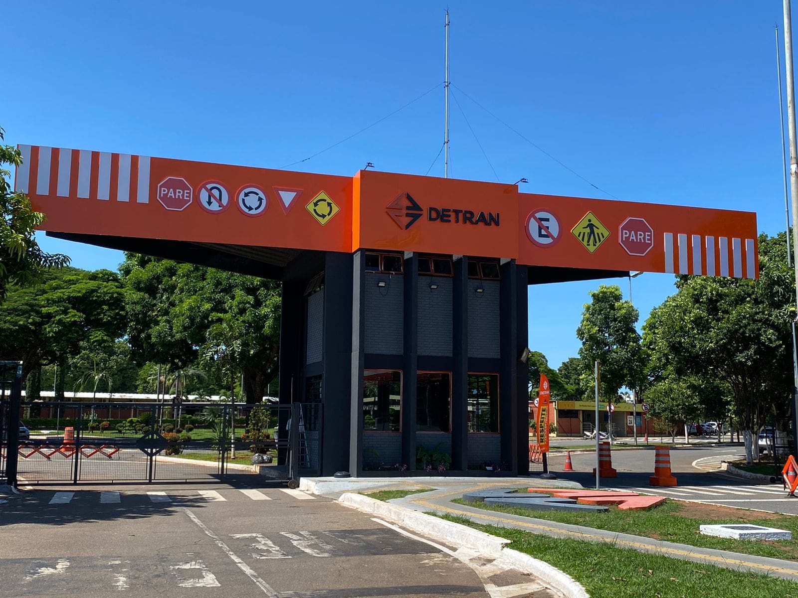 Detran-GO vai multar motoristas de C, D e E com toxicológico vencido