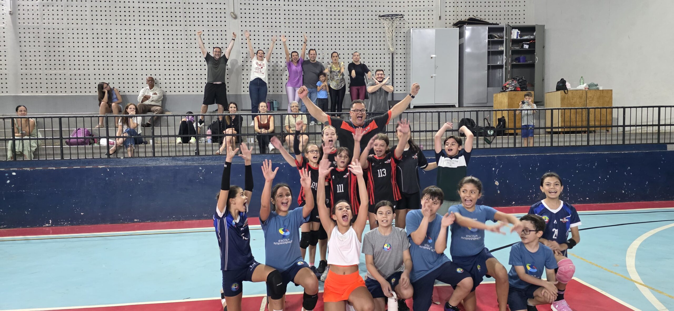 Escolas realizam seletiva de vôlei com bolsas de até 100% para temporada 2026 em Goiânia