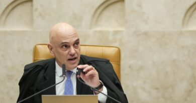 Moraes anula sindicância do CFM sobre atendimento a Bolsonaro e manda PF ouvir presidente do conselho