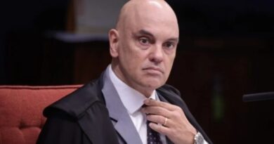 Moraes rejeita recurso de Bolsonaro no STF